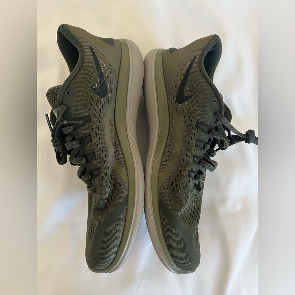 Men’s Nike Flex Running Shoes - Picture 2 of 7